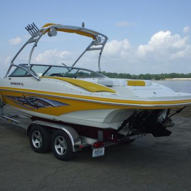 2007 Rinker 226 r1