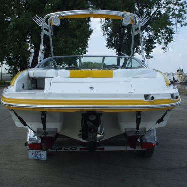 2007 Rinker 226 r1