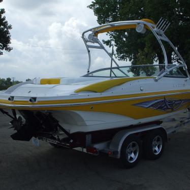 2007 Rinker 226 r1