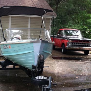 1967 Starcraft aluminum lapstrake close-bow runabout