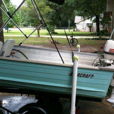 1967 Starcraft aluminum lapstrake close-bow runabout