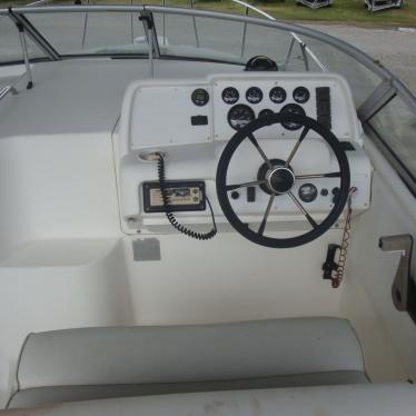 1995 Wellcraft 2400 martinique