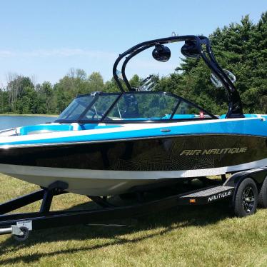 2012 Nautique sport 200