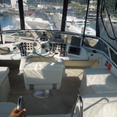 1999 Carver 326 aft cabin motor yacht