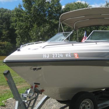 1999 Crownline 205 ccr cuddie