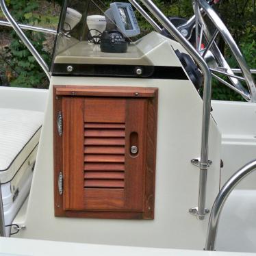 1989 Boston Whaler montauk 17