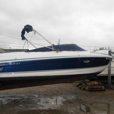 2005 Formula 260 bowrider