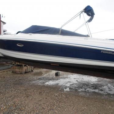 2005 Formula 260 bowrider