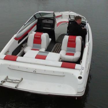 1992 Rinker captiva 186 b/r