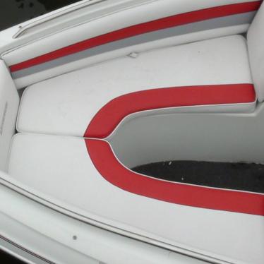 1992 Rinker captiva 186 b/r