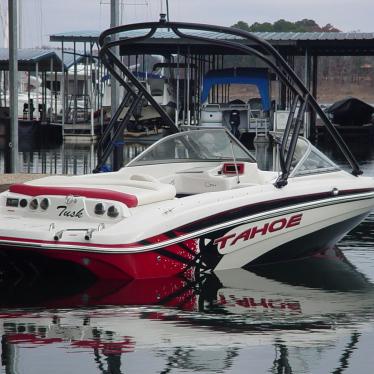 2009 Tahoe q5i extreme edition ski/wakeboard boat