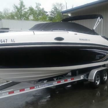 2009 Rinker 246 captiva cuddy