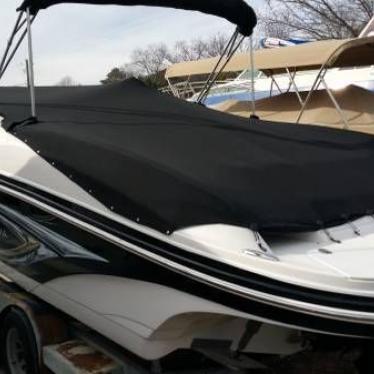 2009 Rinker 246 captiva cuddy