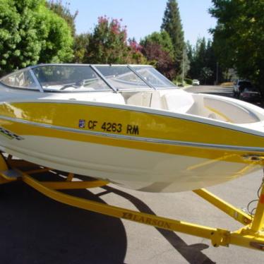 2007 Larson senza 206 bow rider