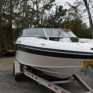 2012 Rinker 216 captiva