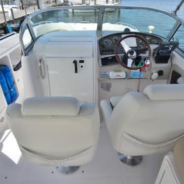 2004 Hurricane 260 sun deck