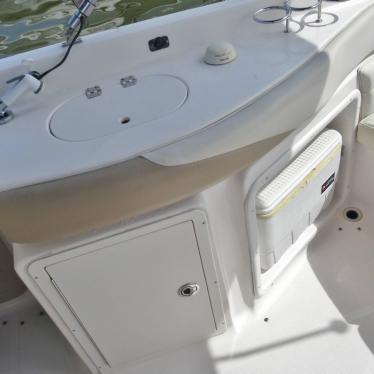 2004 Hurricane 260 sun deck