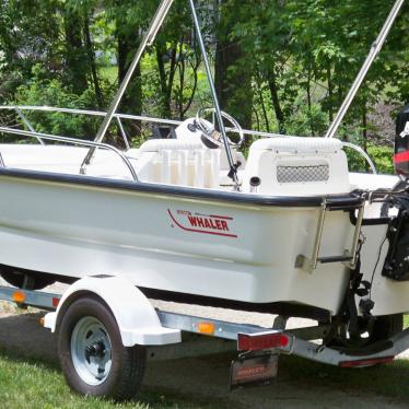 2003 Boston Whaler 150 sport