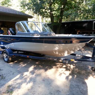 2005 Crestliner 1650 sport angler