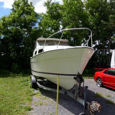 Bayliner 2270 Explorer 1983 for sale for $1,200 - Boats-from-USA.com