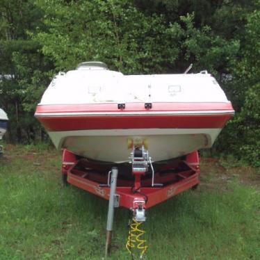 1998 Donzi 235 sport deck