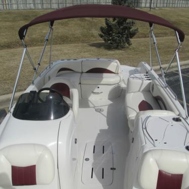 2011 Tahoe 225 deck boat