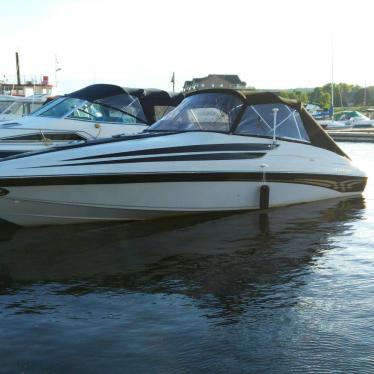 1998 Crownline 266 ltd cuddy cruiser