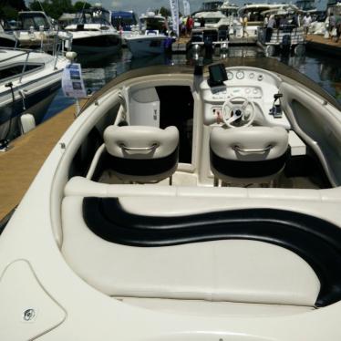 1998 Crownline 266 ltd cuddy cruiser