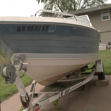 1979 Crestliner apollo 660