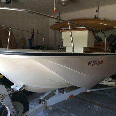 1974 Boston Whaler montauk 17