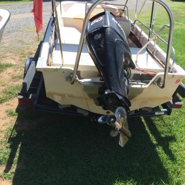 1984 Boston Whaler striper 17