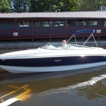 2004 Formula 260 bowrider