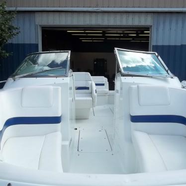 2004 Formula 260 bowrider