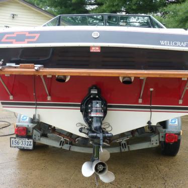 1987 Wellcraft nova 23