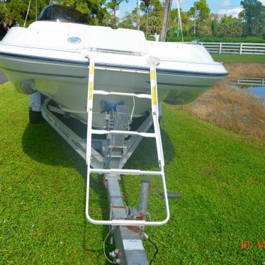 2003 Glastron dx 210 sun deck boat