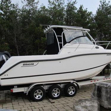 2010 Boston Whaler 255 conquest