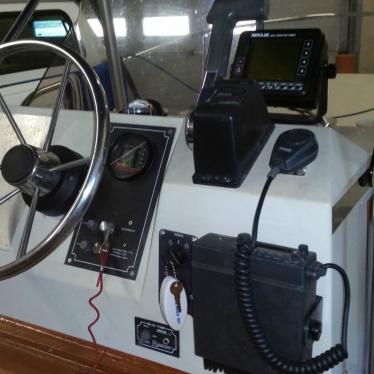 1989 Boston Whaler montauk 17