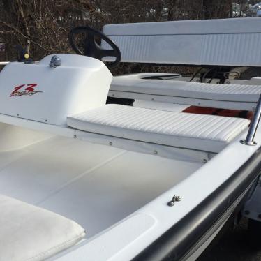 2001 Boston Whaler 130 sport