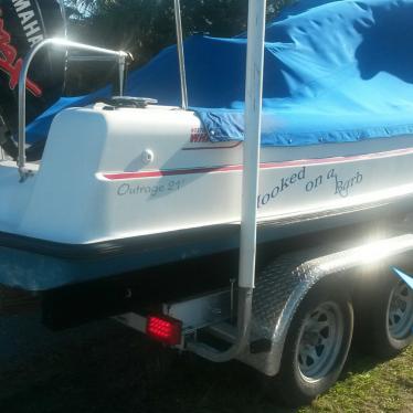 1972 Boston Whaler outrage 21