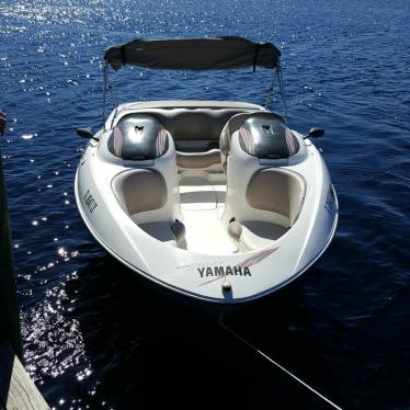 2002 Yamaha ls2000