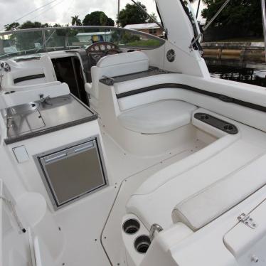 2009 Rinker 280 express cruiser boat