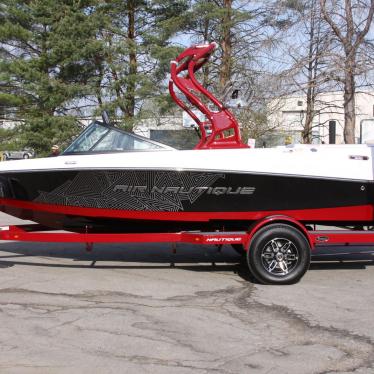 2011 Nautique sport 200