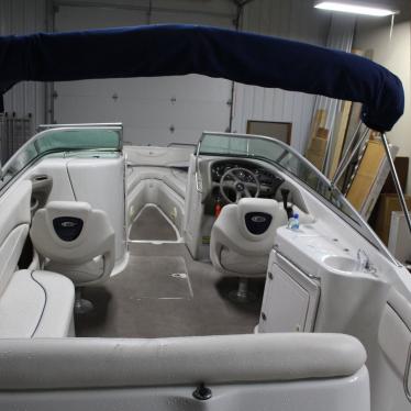 2004 Crownline 230br