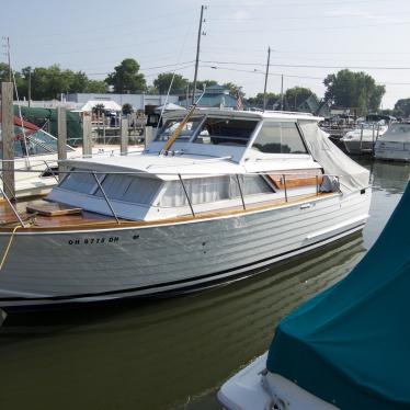 1968 Trojan 28ft express crusier