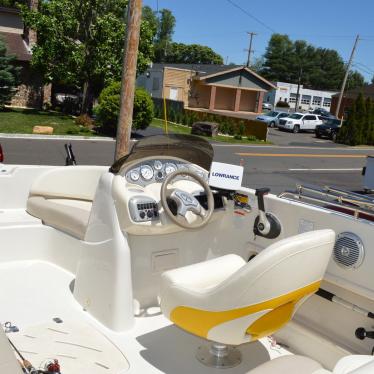 2007 Tahoe 195 deck boat