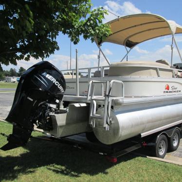 2015 Sun Tracker party barge 24 dlx xp3