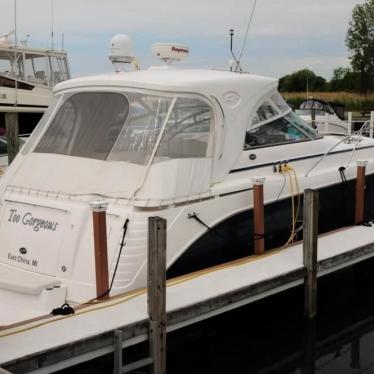 2007 Rinker 420 express cruiser