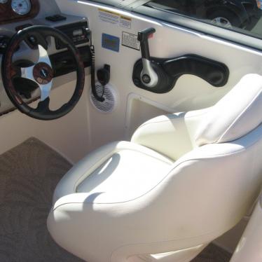 2005 Rinker 282 br