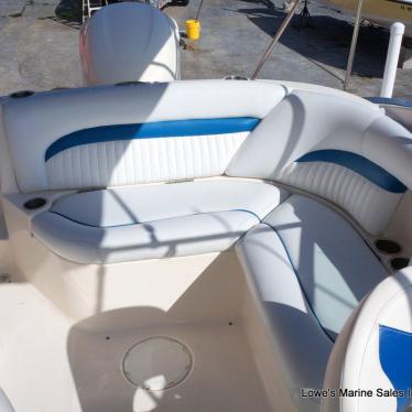 2008 Hurricane 2400 sundeck