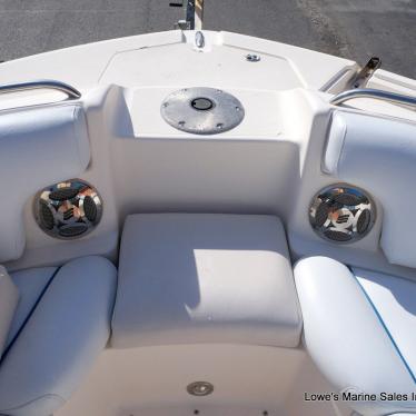 2008 Hurricane 2400 sundeck